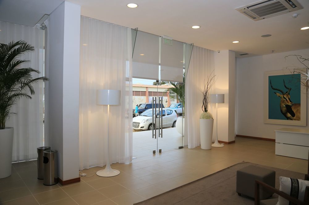 Fly Hotel Luanda Exterior photo